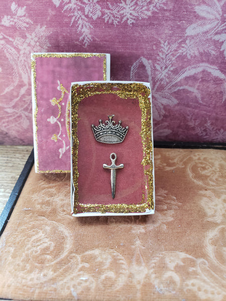 Crown of Success Matchbox Shrine Mini Nicho