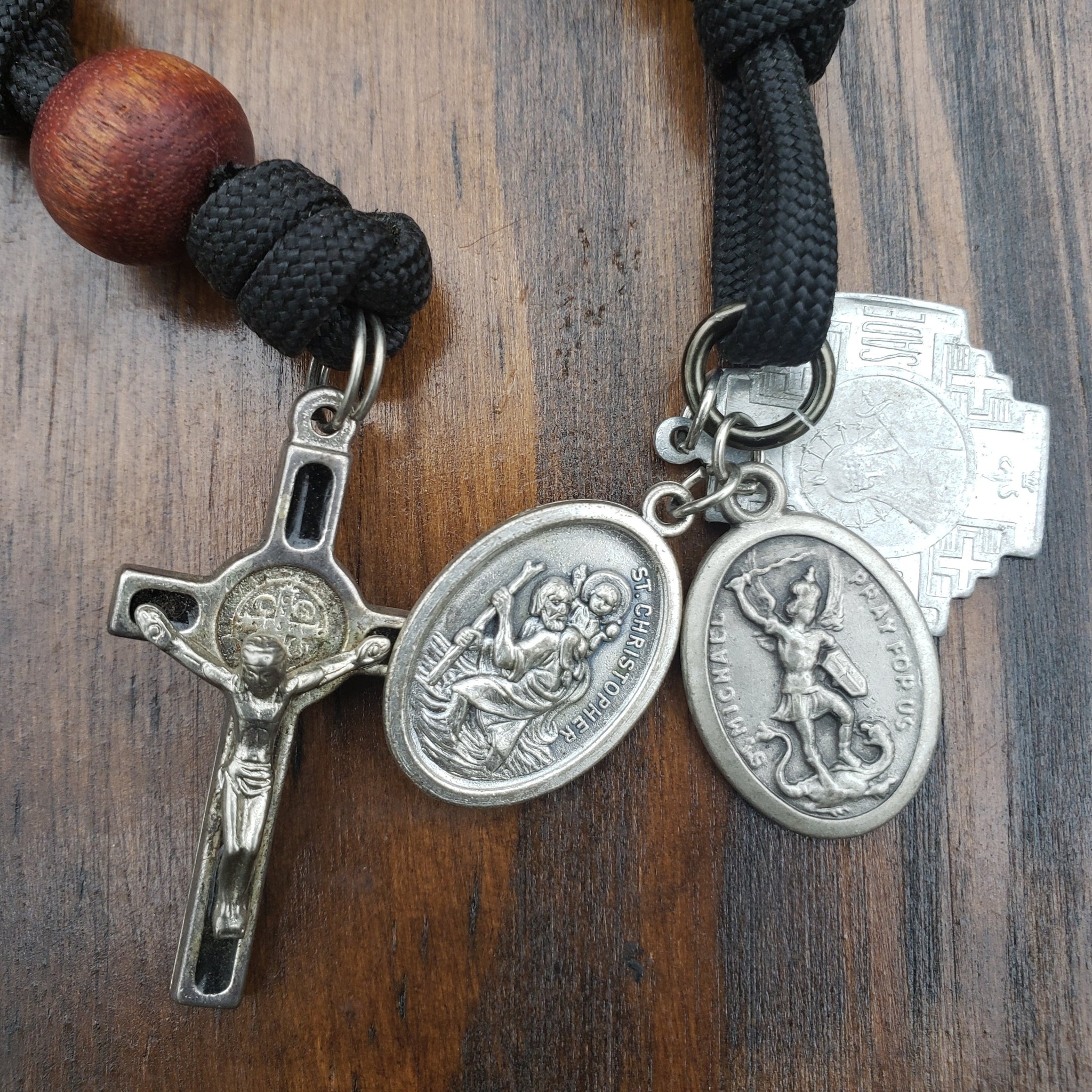 Safe Travel Paracord Chaplet / Pocket Rosary